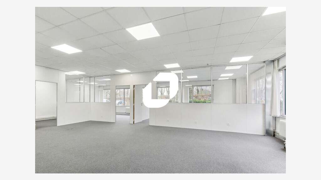 A louer Bureaux 147m² Villepinte