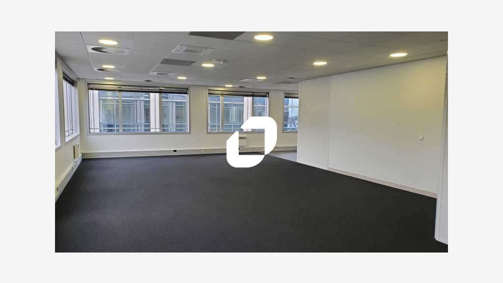 A louer Bureaux 225m² Villepinte