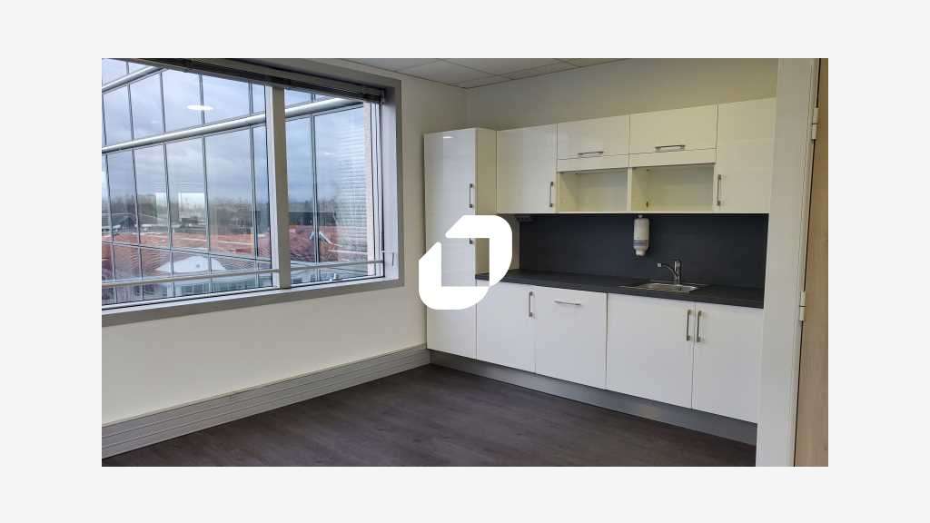 A louer Bureaux 225m² Villepinte