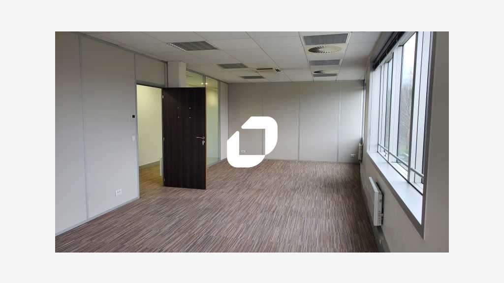 A louer Bureaux 225m² Villepinte