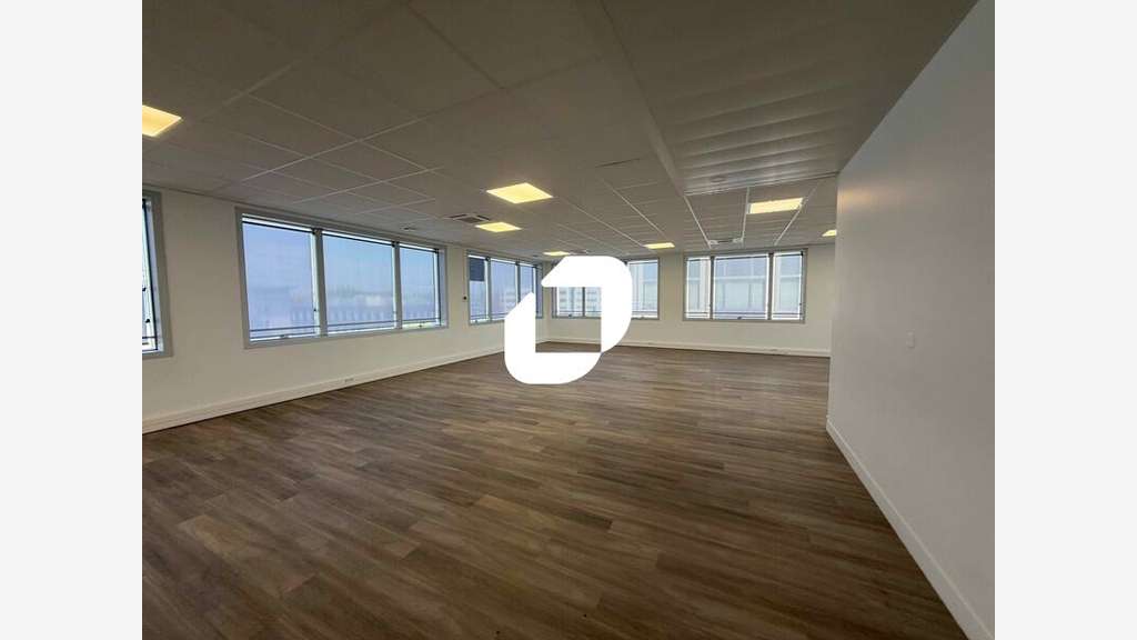A louer Bureaux 135m² Villepinte
