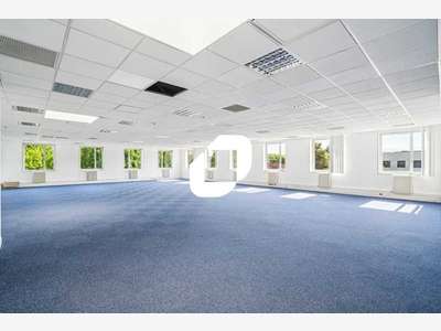 A louer Bureaux 260m² Villepinte
