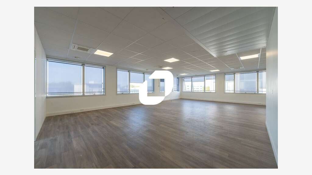 A louer Bureaux 135m² Villepinte