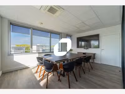 A louer Bureaux 135m² Villepinte