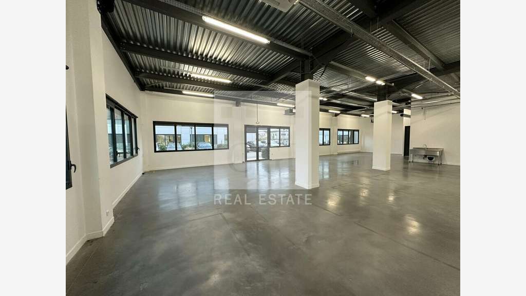 A louer bureaux 338m² climatisés à Villeurbanne