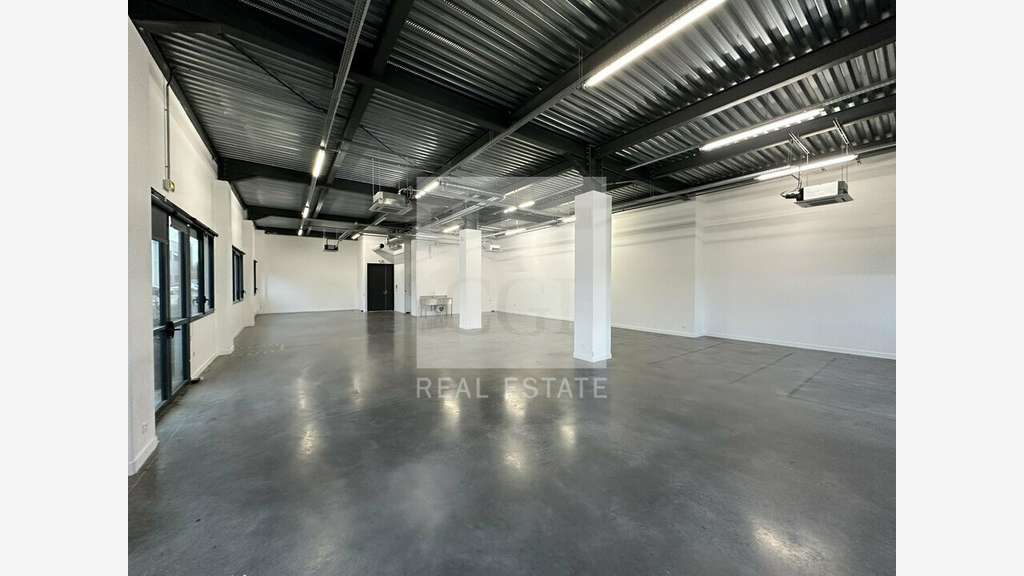A louer bureaux 338m² climatisés à Villeurbanne