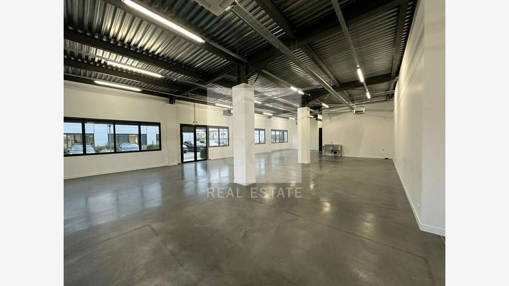 A louer bureaux 338m² climatisés à Villeurbanne