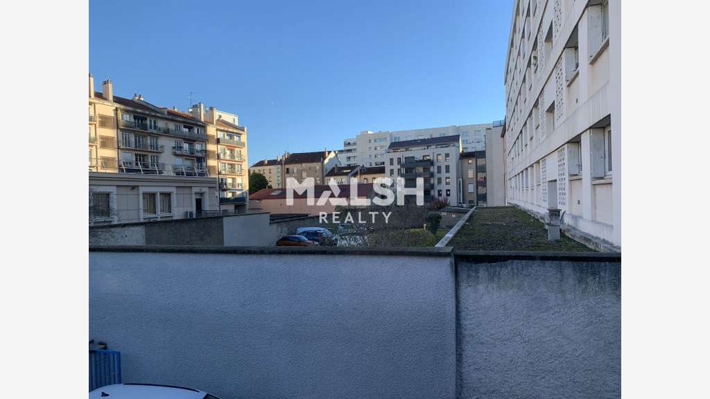 A louer bureaux 281m² à Villeurbanne Gratte-Ciel