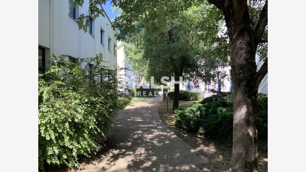 A louer bureaux 957m² divisibles à Villeurbanne