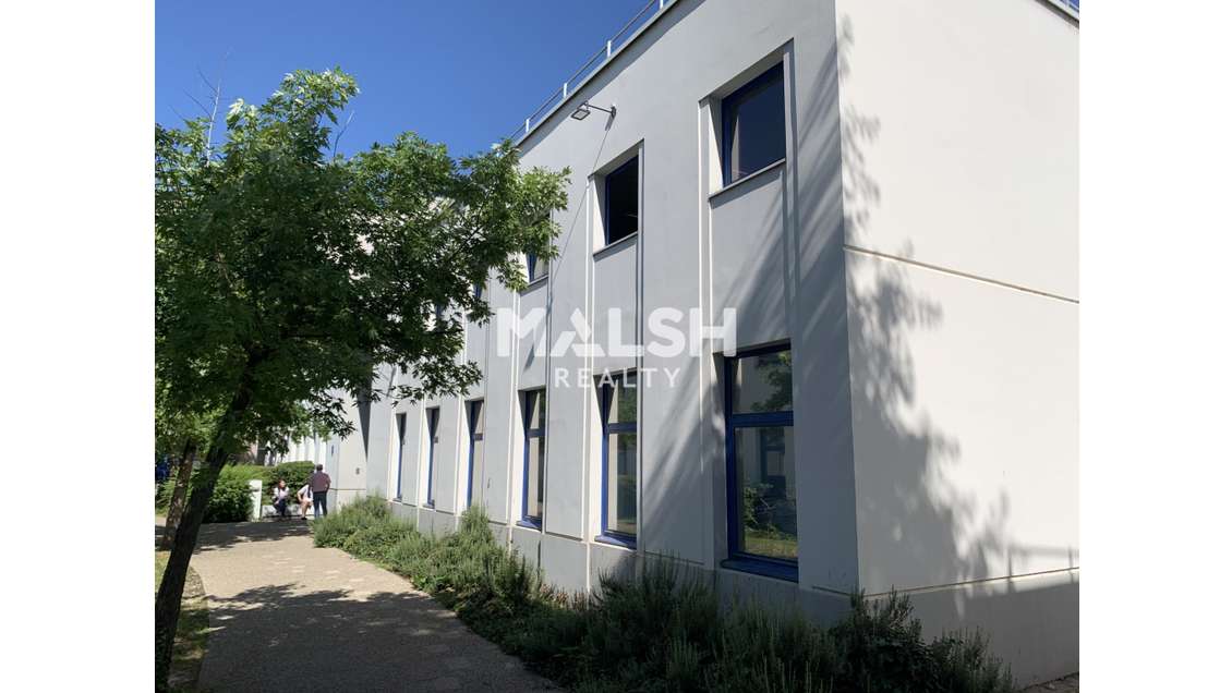 A louer bureaux 957m² divisibles à Villeurbanne