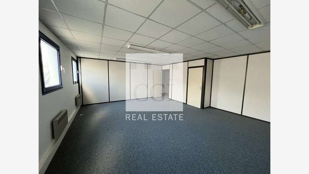 A louer bureaux 427m² Parc Actimart de la Rize