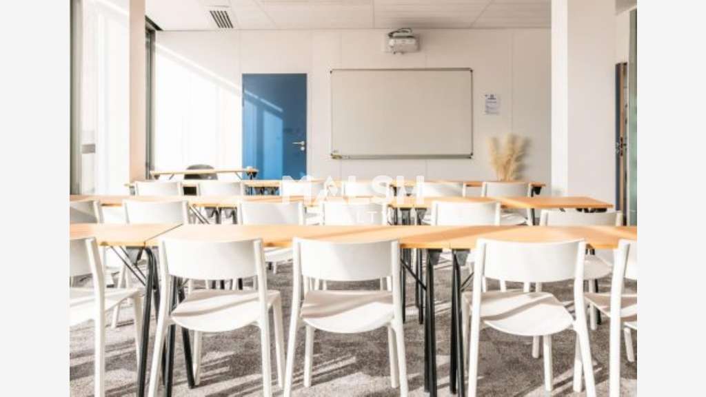 A louer bureaux 547m² divisibles à Villeurbanne