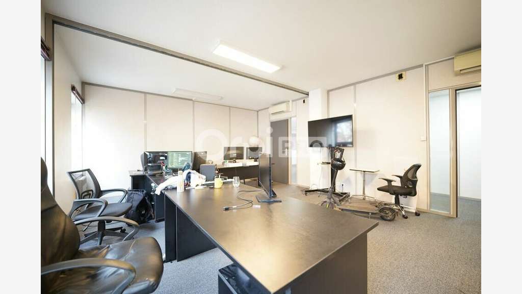 A louer bureaux 325m² à Villeurbanne