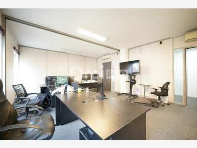 A louer bureaux 325m² à Villeurbanne