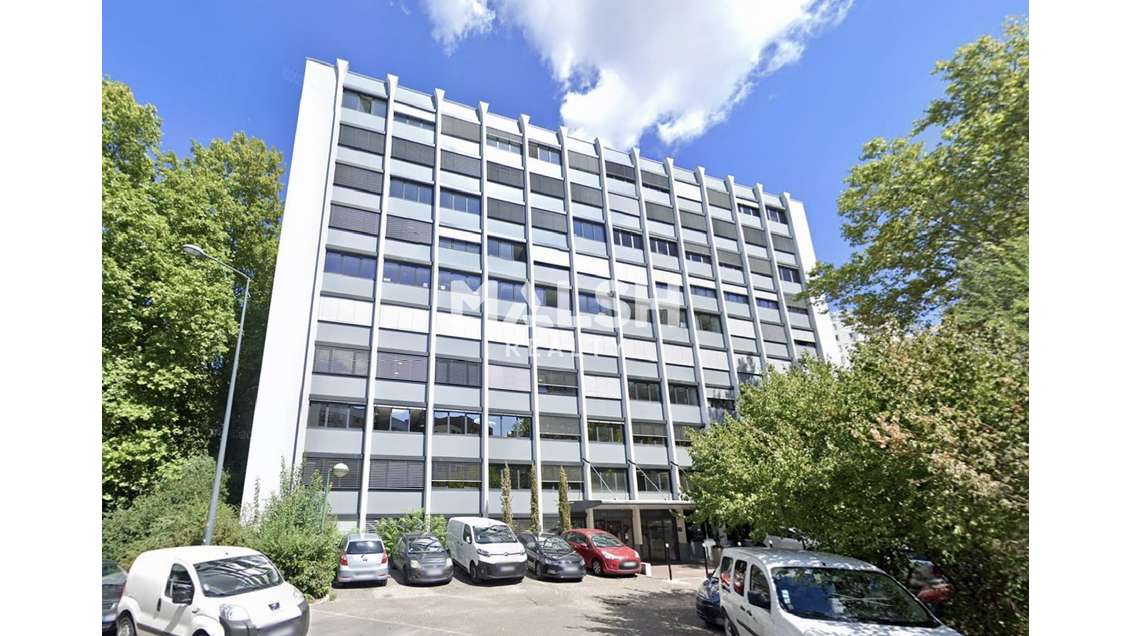 Bureaux 179m² à louer 5 parkings à Villeurbanne
