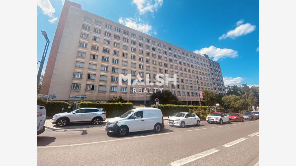 Bureaux à louer 125m² R+7 à Villeurbanne