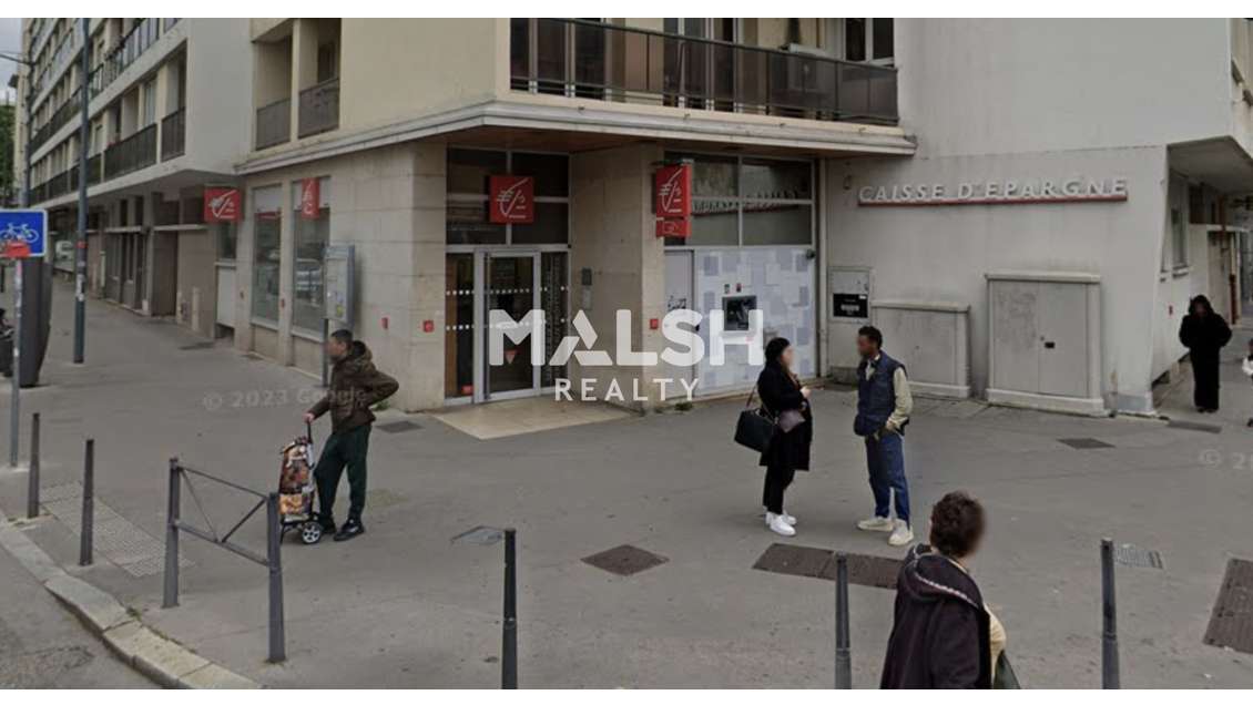 Local en angle de rue à louer 294m² à Villeurbanne