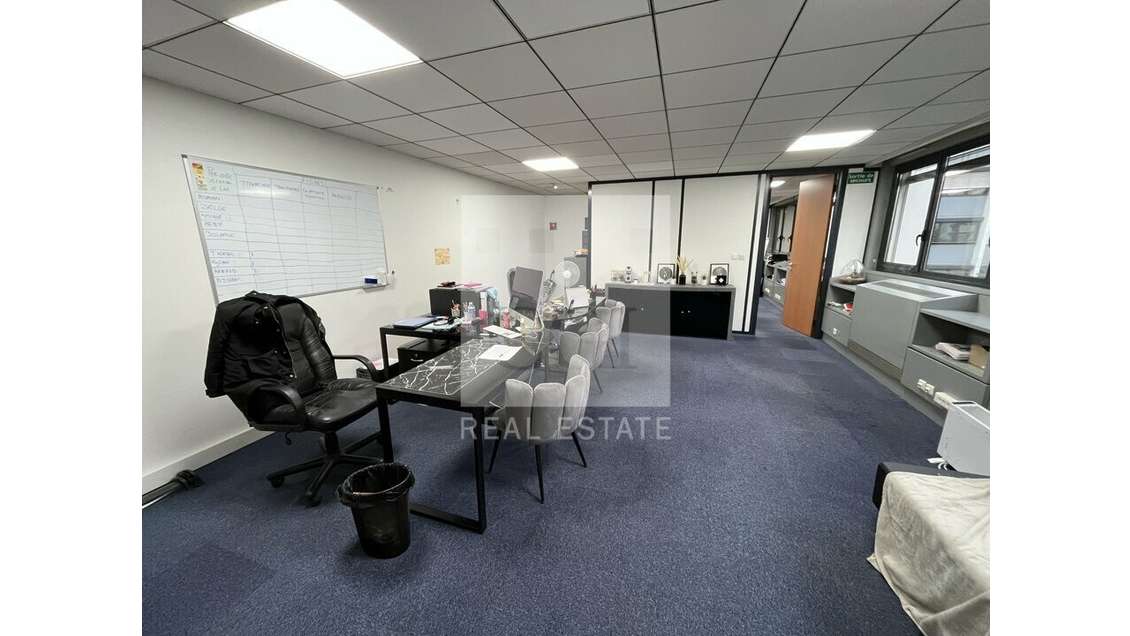 Bureaux 120m² R+2 à louer à Villeurbanne 