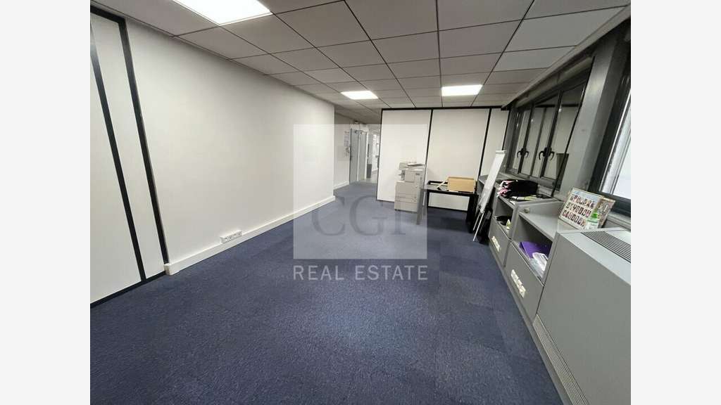 Bureaux 120m² R+2 à louer à Villeurbanne 