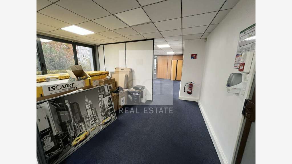 Bureaux 120m² R+2 à louer à Villeurbanne 