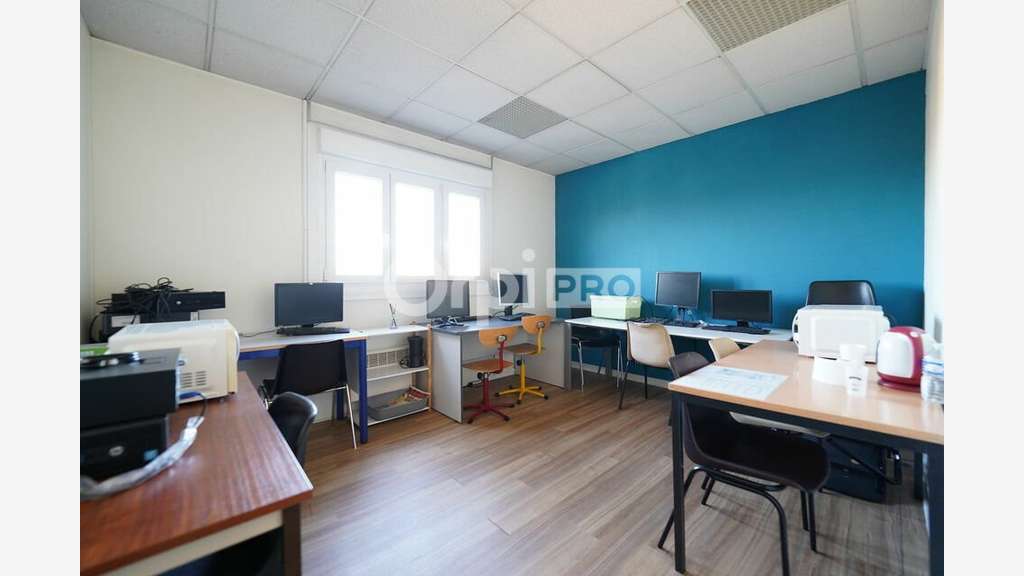 Bureaux de 125m² à louer à Villeurbanne