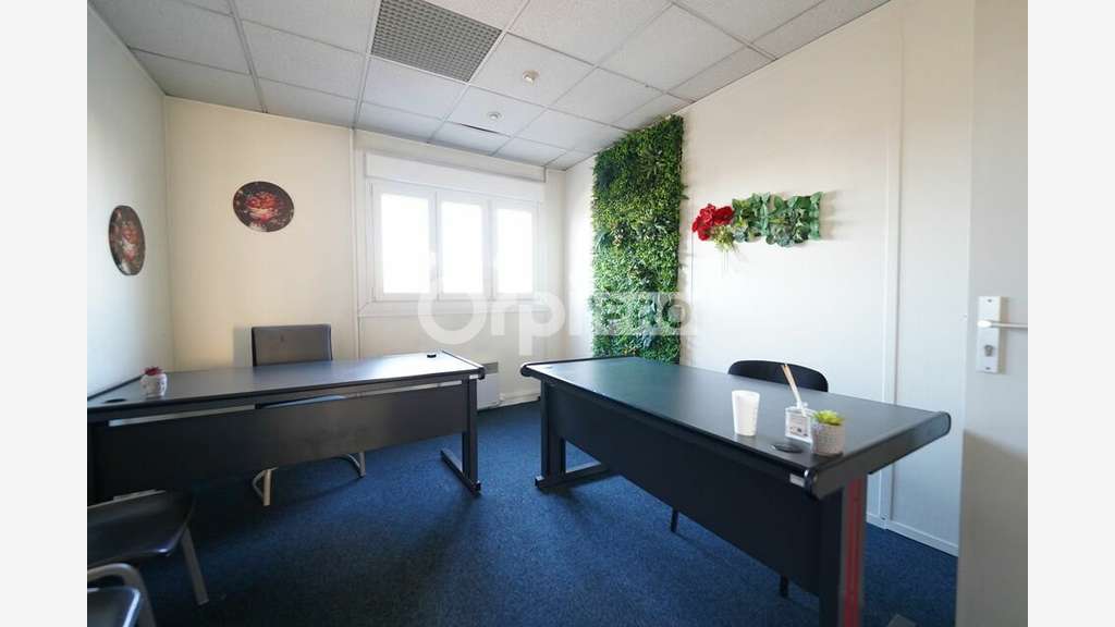 Bureaux de 125m² à louer à Villeurbanne
