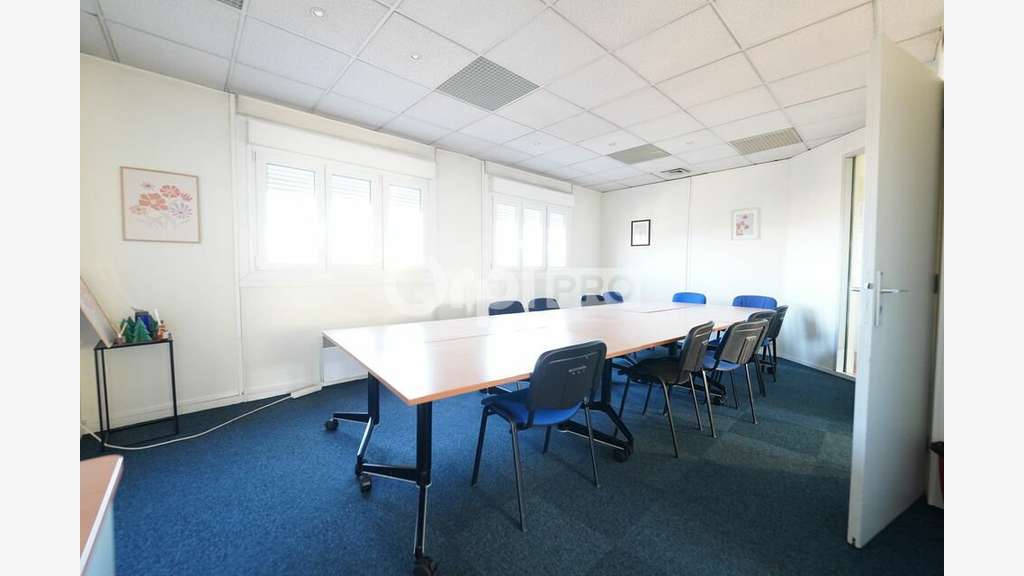 Bureaux de 125m² à louer à Villeurbanne