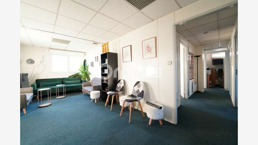 Bureaux de 125m² à louer à Villeurbanne
