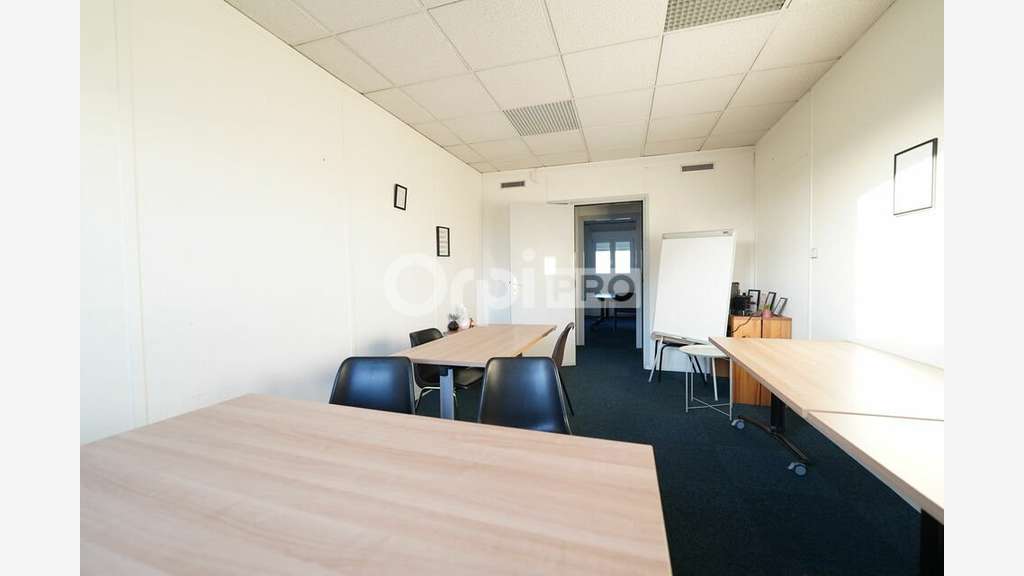Bureaux de 125m² à louer à Villeurbanne