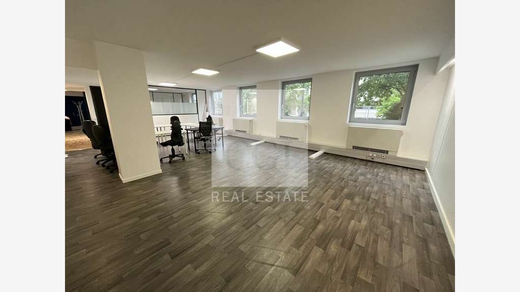 Bureaux 134m² à louer à Villeurbanne