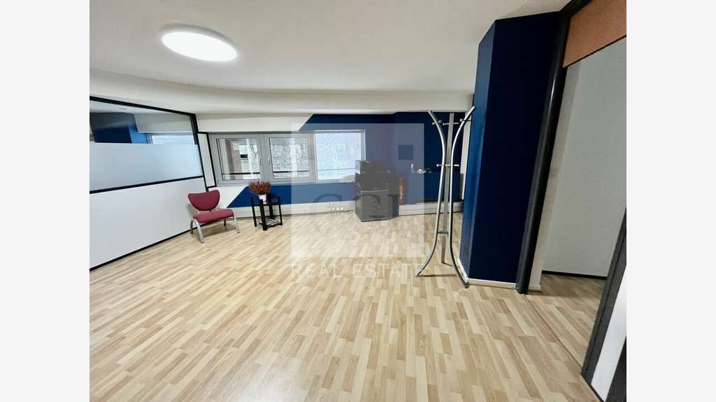 Bureaux 134m² à louer à Villeurbanne