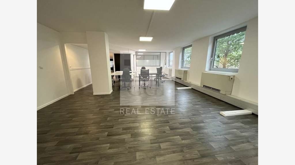 Bureaux 134m² à louer à Villeurbanne