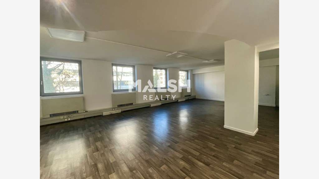 Bureaux à louer 134m² R+1 à Villeurbanne