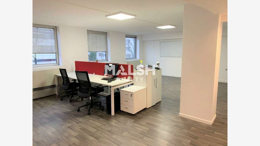 Bureaux à louer 134m² R+1 à Villeurbanne