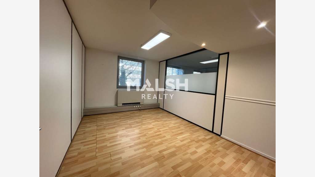 Bureaux à louer 134m² R+1 à Villeurbanne