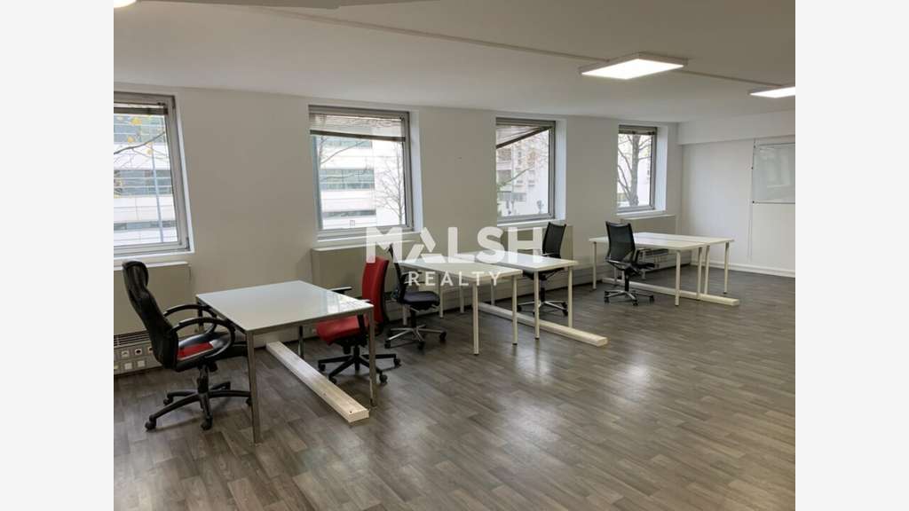 Bureaux à louer 134m² R+1 à Villeurbanne