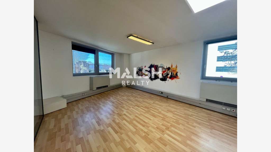 Bureaux à louer 134m² R+1 à Villeurbanne