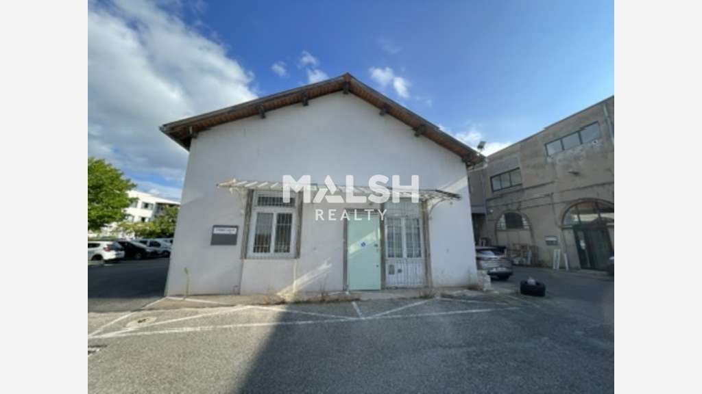 Bureaux 535m² divisibles à louer à Villeurbanne