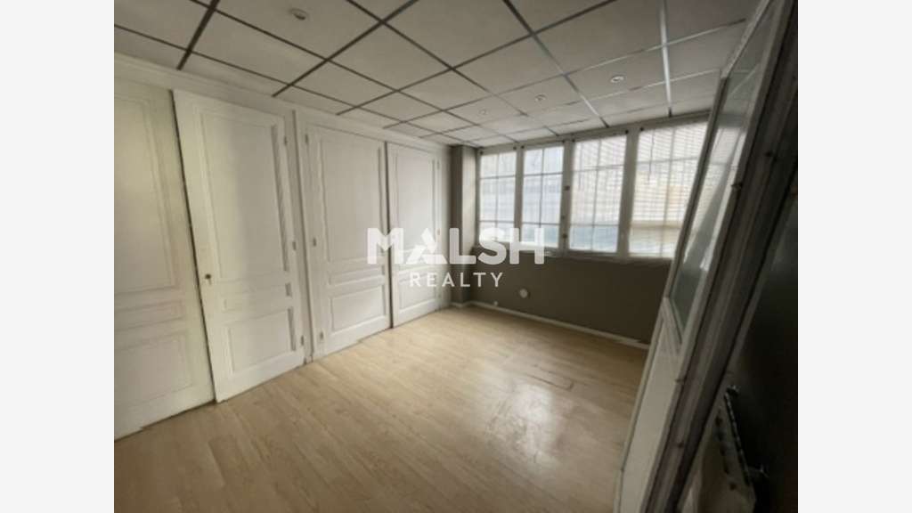 Bureaux 535m² divisibles à louer à Villeurbanne