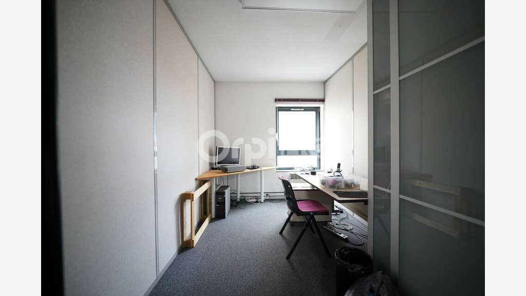 A louer bureaux de 190m² divisibles à Villeurbanne