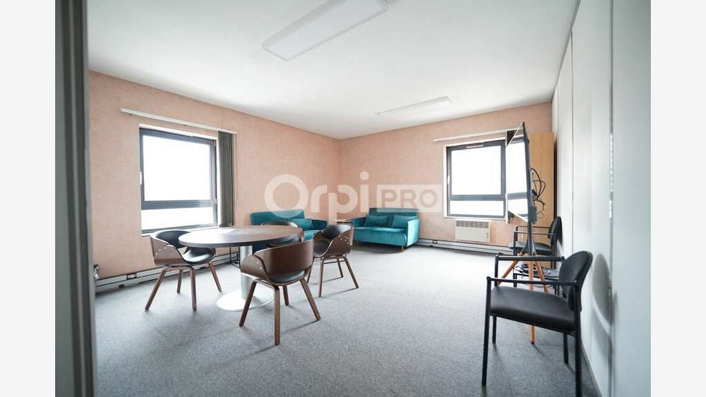 A louer bureaux de 190m² divisibles à Villeurbanne