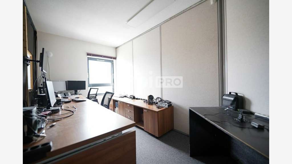 A louer bureaux de 190m² divisibles à Villeurbanne