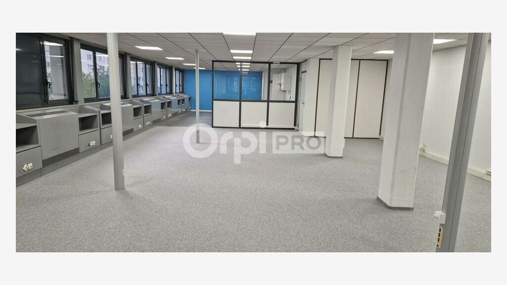 Bureaux 150m² à louer à Villeurbanne