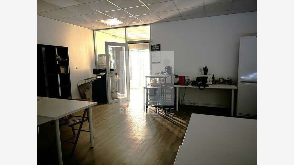 Bureaux 68m² à louer sur axe passant Villeurbanne