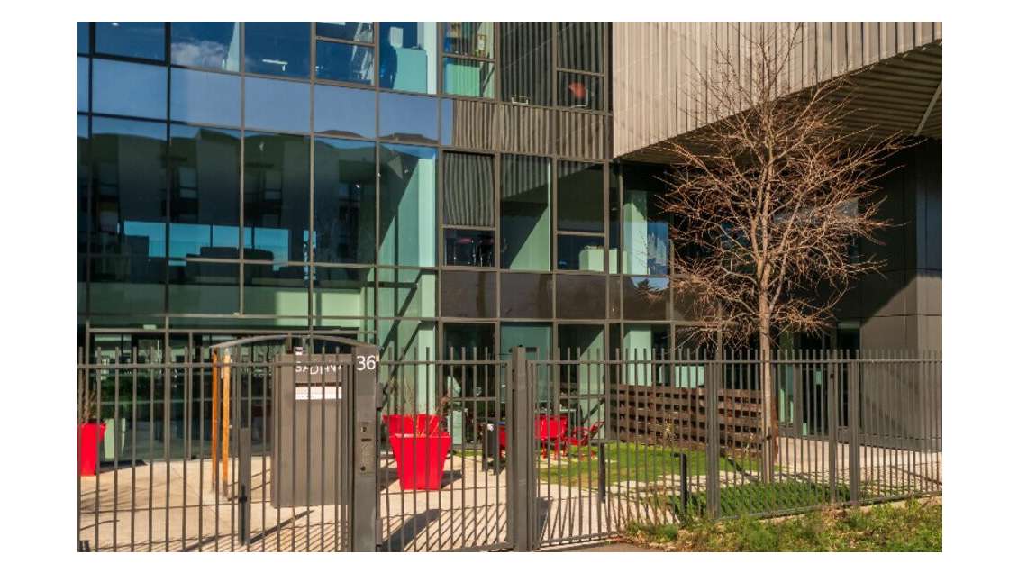 Bureaux modernes de 730m² à louer à Villeurbanne