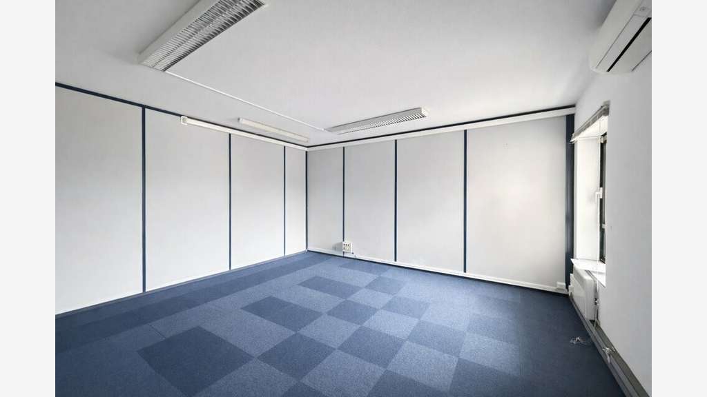 Bureaux divisibles 458m² à louer à Villeurbanne