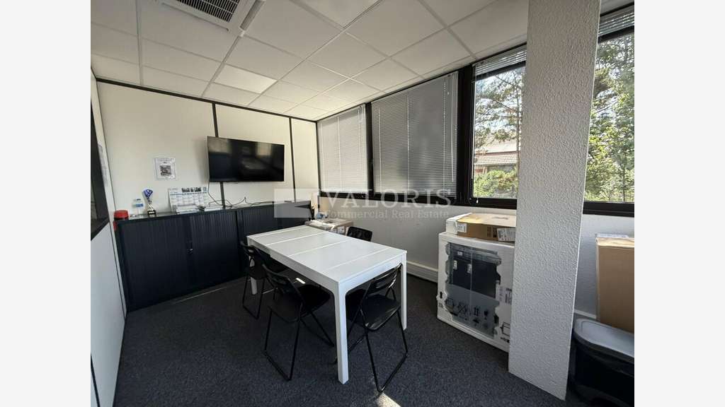 Loue bureaux 417m² empl stratégique à Villeurbanne