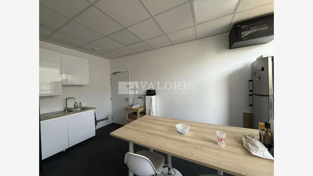 Loue bureaux 417m² empl stratégique à Villeurbanne