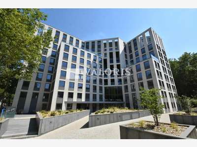 Bureaux modulables 1020m² à louer à Villeurbanne