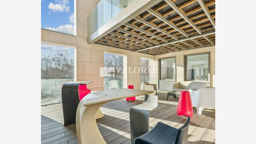 Bureaux modulables 1020m² à louer à Villeurbanne